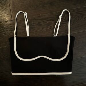 Alo Yoga Airbrush Streamlined Bra Tank in Black/White Size Small (4-6)